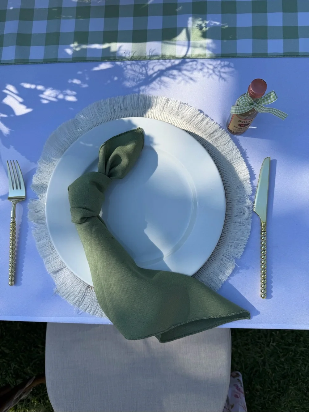 24 Olive Green Cloth Dinner Napkin — Elegant Home Dining Napkin